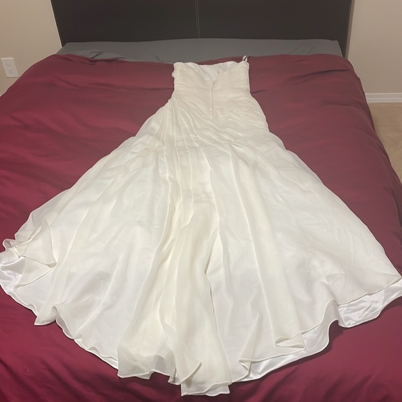 Wedding dress, David’s bridal, size 6 - Picture 5 of 9